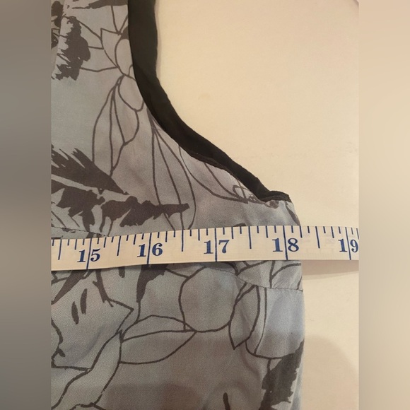 Free People Romper Lined with Pockets Size Small - Picture 8 of 9